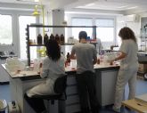 La CHS mejora la capacidad de anlisis de aguas de su laboratorio con un nuevo equipo de cromatografa