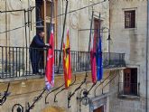 El Ayuntamiento de Caravaca suspende los actos públicos con motivo del luto oficial decretado a nivel nacional y coloca las banderas a media asta